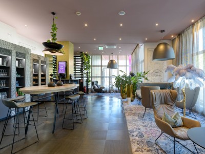Mercure - Lobby